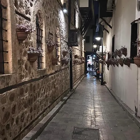 Lejlighed Kaleici Benzersiz Donanimli Muethis Teras Keyfi Uygun Fiyat Ev